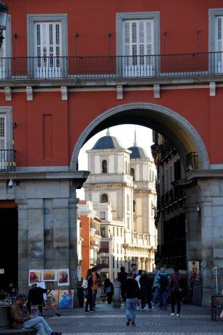 Madrid, un accès à la Plaza Mayor