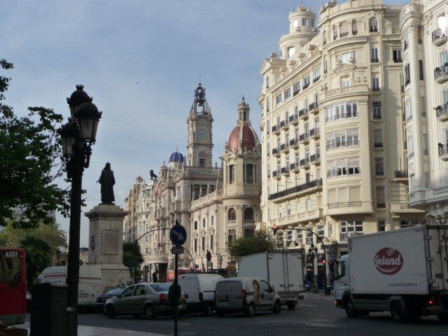 Plaza del Ayuntamiento (Hôtel de Ville)